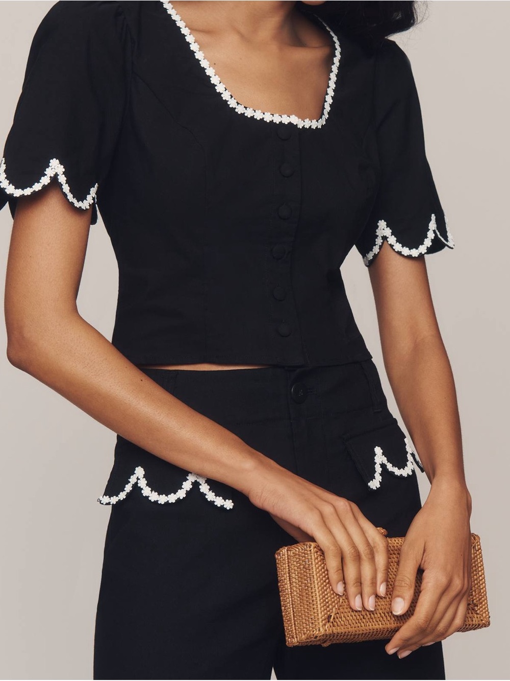 🖤NWT Adorable M Maeve Black Cropped Blouse with White Floral Trim